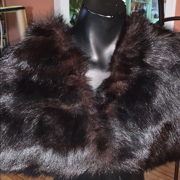 Robinov & Spear new york Jackets & Blazers - Robinov & Spear new york genuine fur cape shaw